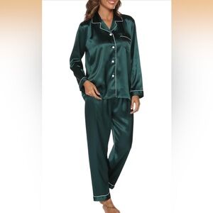 Silk Pajama Set in Green